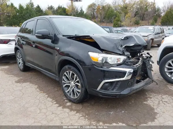 JA4AP3AU3JU007824 2018 MITSUBISHI OUTLANDER - Image 1