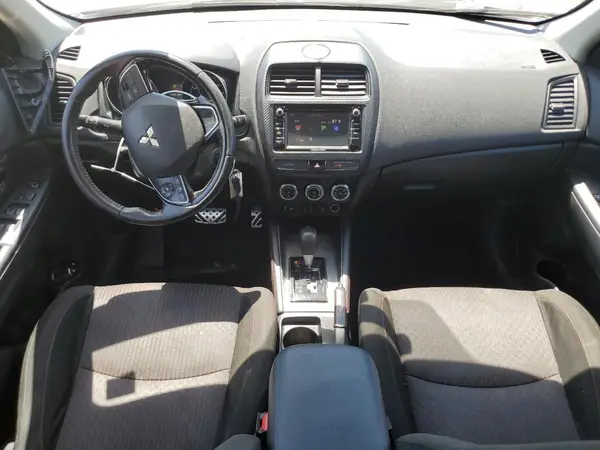 JA4AP3AU3JU008939 2018 MITSUBISHI OUTLANDER - Image 8