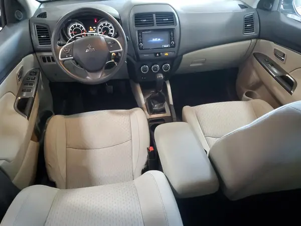 JA4AP3AU3JU016670 2018 MITSUBISHI OUTLANDER - Image 8