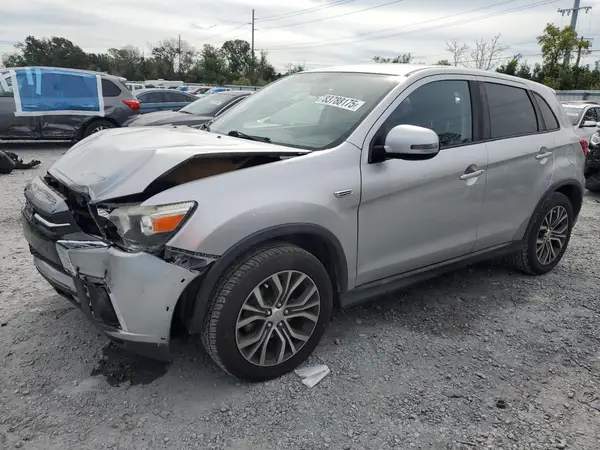 JA4AP3AU3JU016765 2018 MITSUBISHI OUTLANDER - Image 1