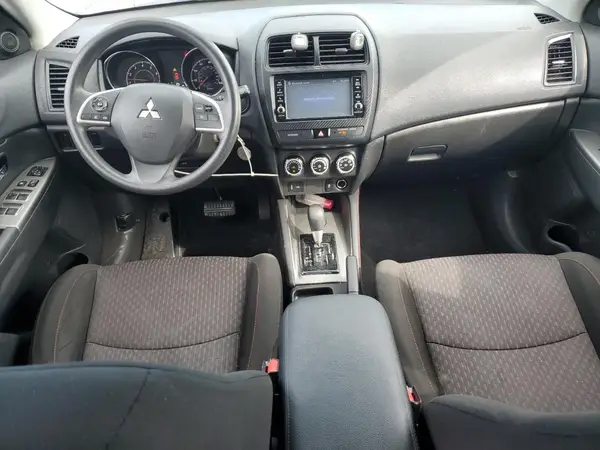 JA4AP3AU3JU016765 2018 MITSUBISHI OUTLANDER - Image 8