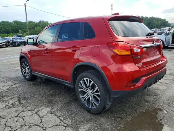 JA4AP3AU3JU019584 2018 MITSUBISHI OUTLANDER - Image 2