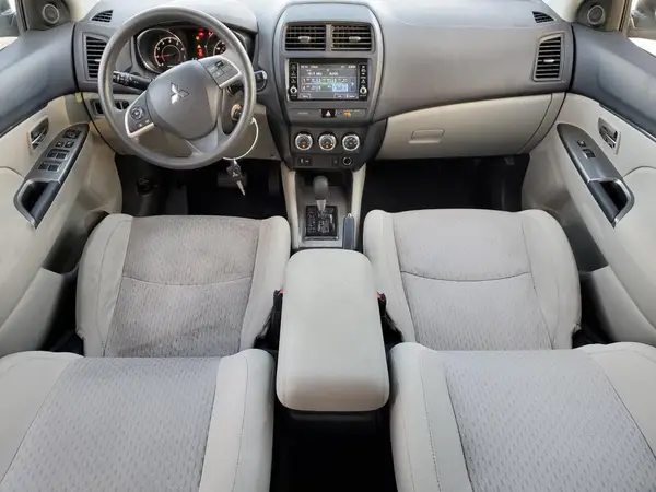JA4AP3AU3JU019651 2018 MITSUBISHI OUTLANDER - Image 8