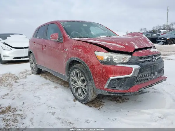 JA4AP3AU3JU022825 2018 MITSUBISHI OUTLANDER - Image 1