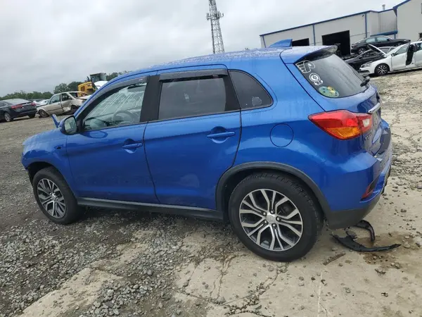 JA4AP3AU3JU024624 2018 MITSUBISHI OUTLANDER - Image 2