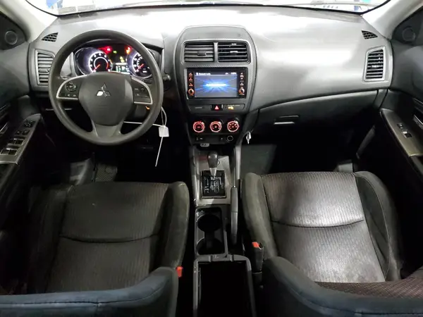 JA4AP3AU3JZ023752 2018 MITSUBISHI OUTLANDER - Image 8