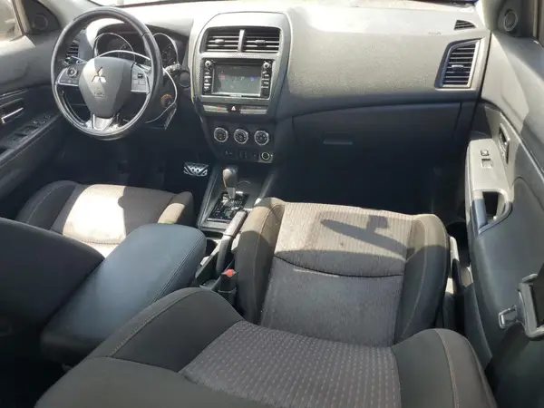JA4AP3AU3JZ024464 2018 MITSUBISHI OUTLANDER - Image 8