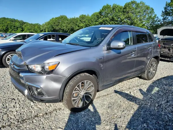 JA4AP3AU3JZ025985 2018 MITSUBISHI OUTLANDER - Image 1