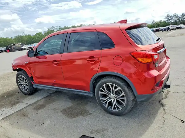 JA4AP3AU3KU003953 2019 MITSUBISHI OUTLANDER - Image 2