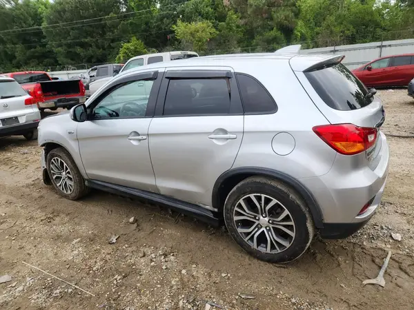 JA4AP3AU3KU004844 2019 MITSUBISHI OUTLANDER - Image 2