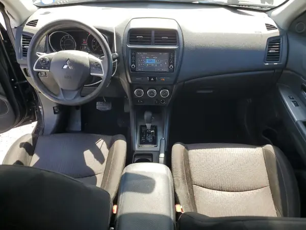 JA4AP3AU3KU004911 2019 MITSUBISHI OUTLANDER - Image 8