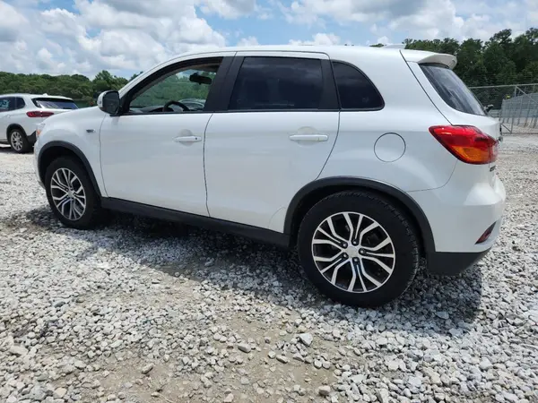 JA4AP3AU3KU009378 2019 MITSUBISHI OUTLANDER - Image 2