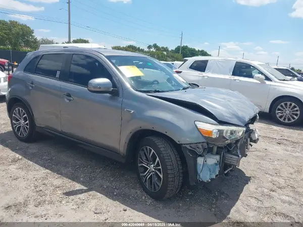 JA4AP3AU3KU013236 2019 MITSUBISHI OUTLANDER - Image 1