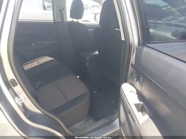 JA4AP3AU3KU013236 2019 MITSUBISHI OUTLANDER - Image 8