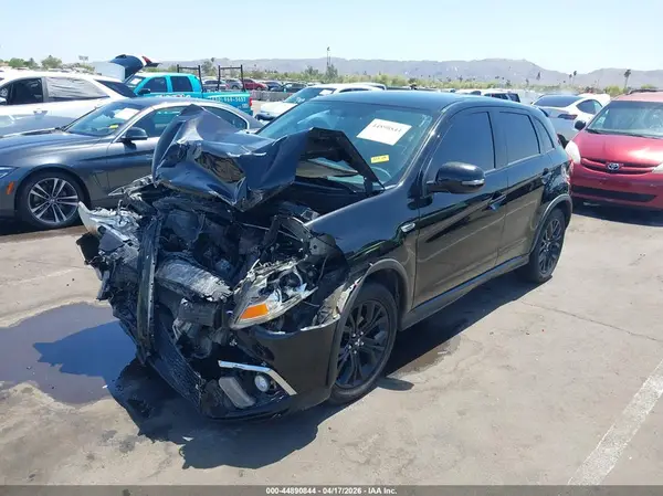 JA4AP3AU3KU018730 2019 MITSUBISHI OUTLANDER - Image 2