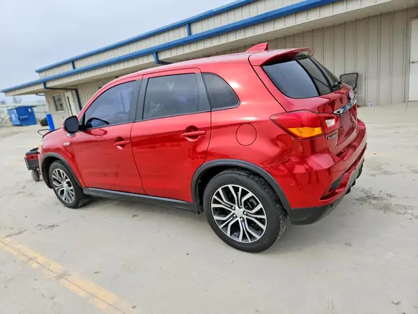 JA4AP3AU3KU020316 2019 MITSUBISHI OUTLANDER - Image 2