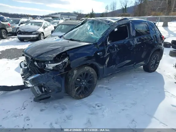 JA4AP3AU3KU021076 2019 MITSUBISHI OUTLANDER - Image 2