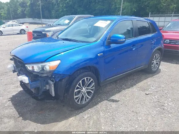JA4AP3AU3KU022633 2019 MITSUBISHI OUTLANDER - Image 2