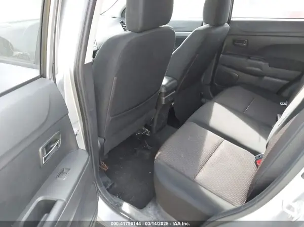 JA4AP3AU3KU025497 2019 MITSUBISHI OUTLANDER - Image 8