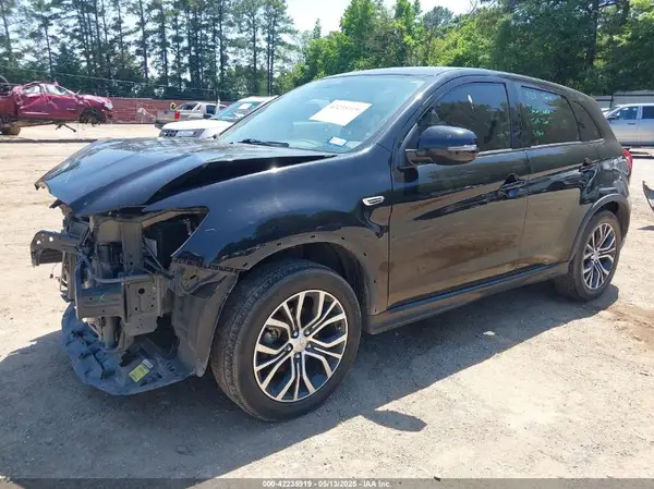 JA4AP3AU3KU027654 2019 MITSUBISHI OUTLANDER - Image 2