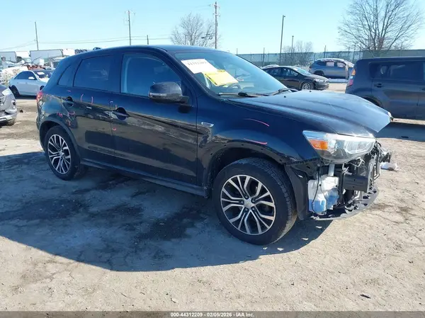 JA4AP3AU3KU027914 2019 MITSUBISHI OUTLANDER - Image 1