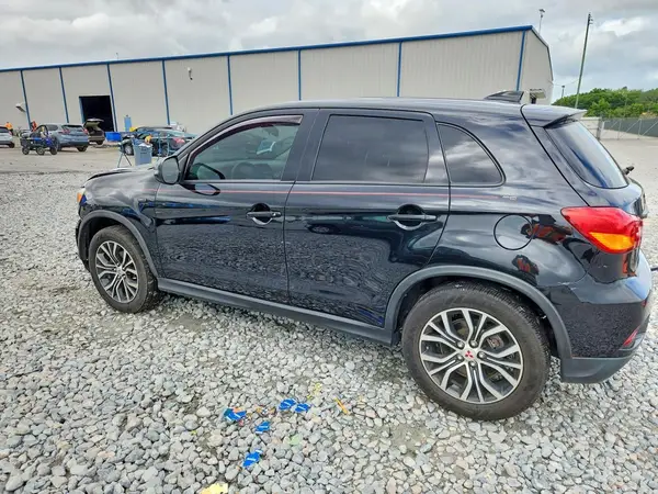 JA4AP3AU3KU028660 2019 MITSUBISHI OUTLANDER - Image 2