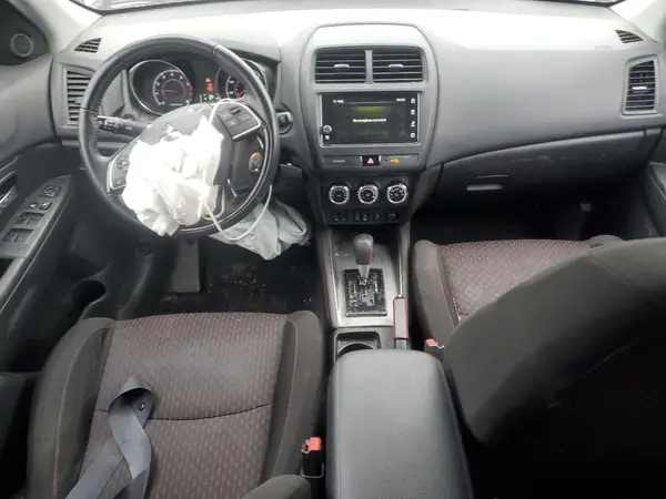 JA4AP3AU3KU032370 2019 MITSUBISHI OUTLANDER - Image 8