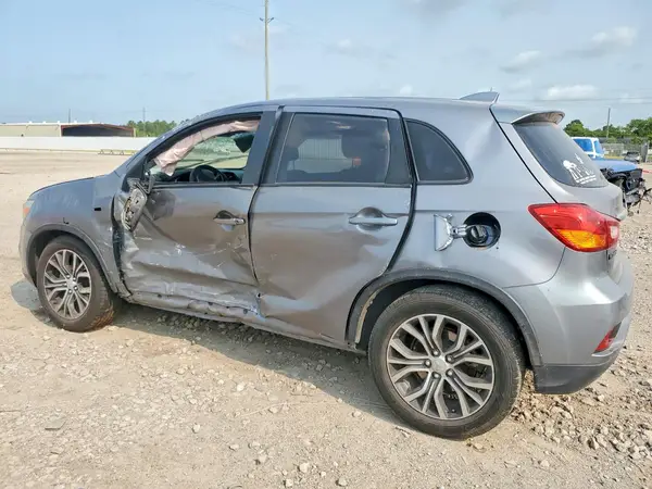 JA4AP3AU3KU032708 2019 MITSUBISHI OUTLANDER - Image 2