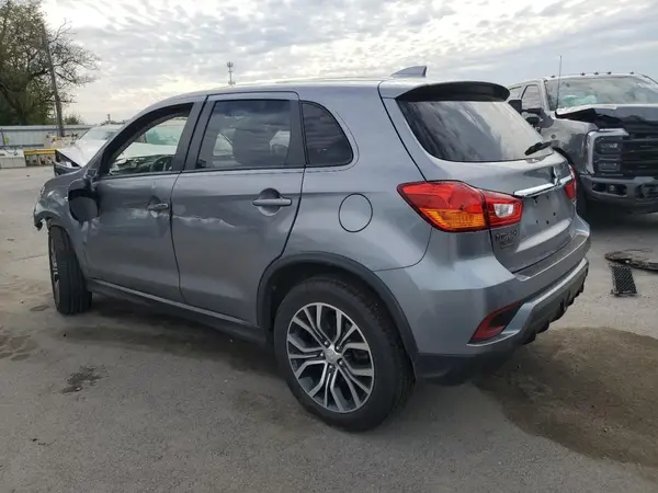 JA4AP3AU3KU033311 2019 MITSUBISHI OUTLANDER - Image 2