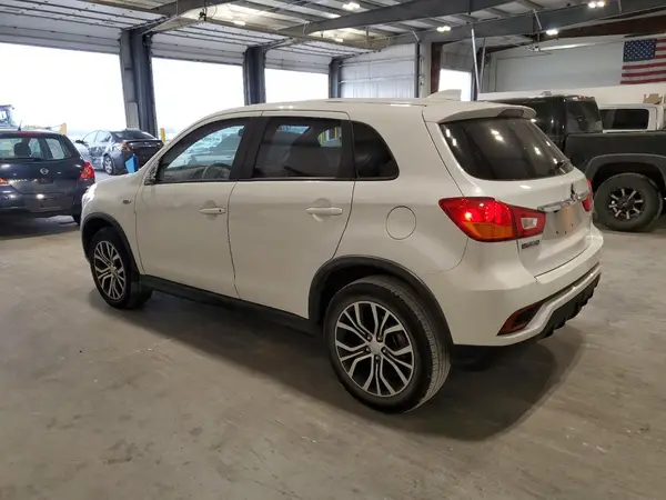 JA4AP3AU3KU034264 2019 MITSUBISHI OUTLANDER - Image 2