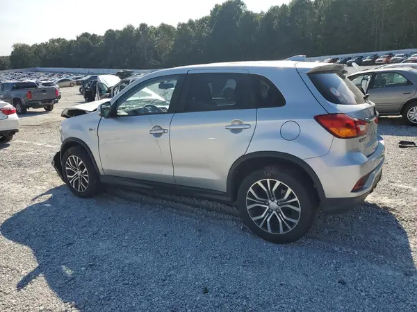 JA4AP3AU3KU034300 2019 MITSUBISHI OUTLANDER - Image 2