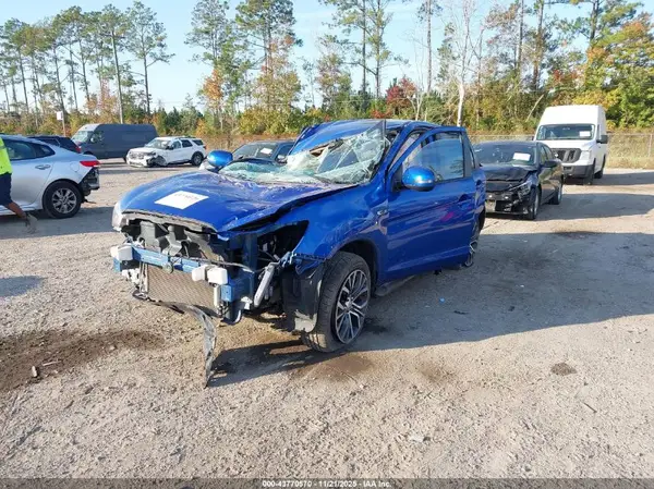 JA4AP3AU3KU035673 2019 MITSUBISHI OUTLANDER - Image 2