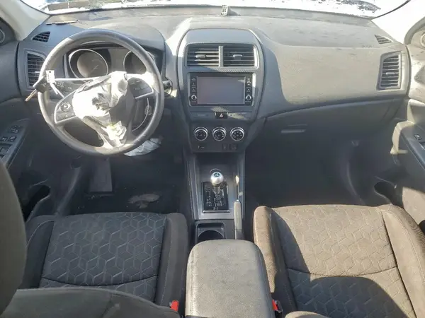 JA4AP3AU3LU007776 2020 MITSUBISHI OUTLANDER - Image 8