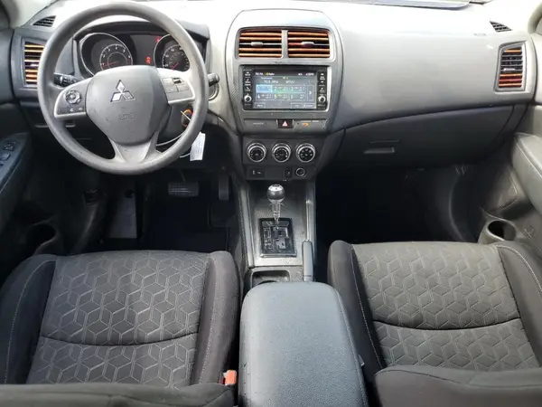 JA4AP3AU3LU011326 2020 MITSUBISHI OUTLANDER - Image 8