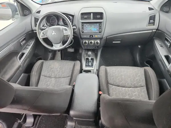 JA4AP3AU3LU012864 2020 MITSUBISHI OUTLANDER - Image 8