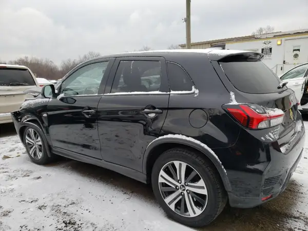 JA4AP3AU3LU021046 2020 MITSUBISHI OUTLANDER - Image 2