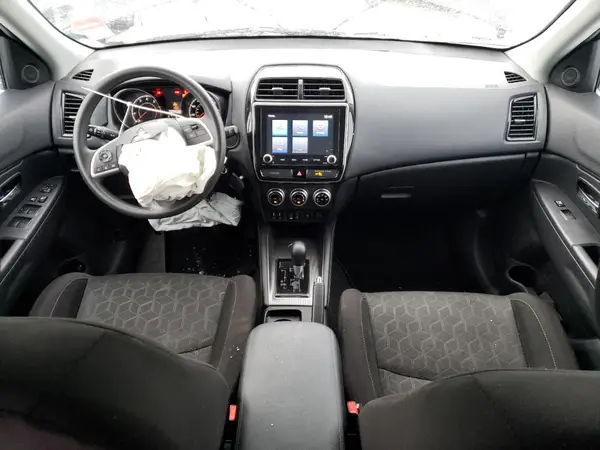 JA4AP3AU3LU021046 2020 MITSUBISHI OUTLANDER - Image 8