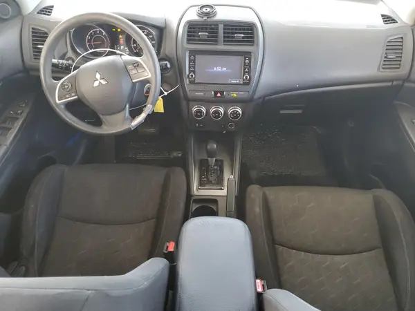 JA4AP3AU3LU026604 2020 MITSUBISHI OUTLANDER - Image 8
