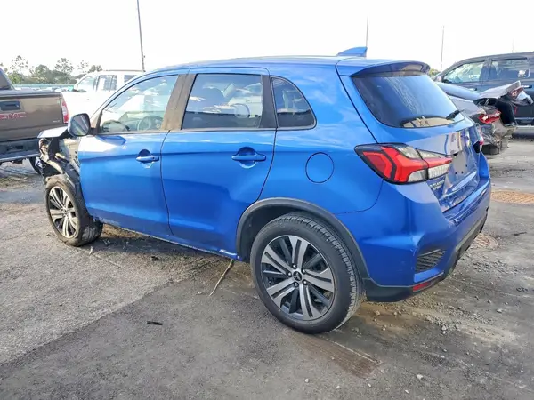 JA4AP3AU3LU029132 2020 MITSUBISHI OUTLANDER - Image 2