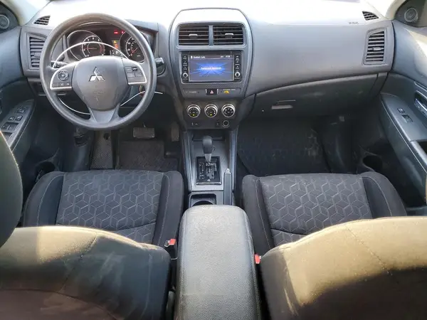 JA4AP3AU3LU029132 2020 MITSUBISHI OUTLANDER - Image 8