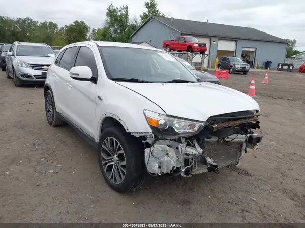 JA4AP3AU4GZ032663 2016 MITSUBISHI OUTLANDER - Image 1