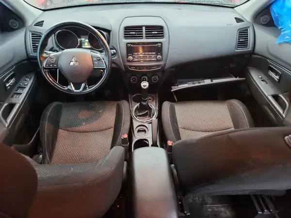 JA4AP3AU4GZ047986 2016 MITSUBISHI OUTLANDER - Image 8
