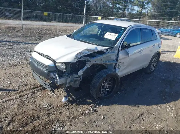 JA4AP3AU4GZ062942 2016 MITSUBISHI OUTLANDER - Image 2
