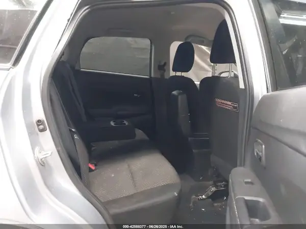 JA4AP3AU4GZ065002 2016 MITSUBISHI OUTLANDER - Image 8