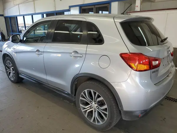 JA4AP3AU4GZ065940 2016 MITSUBISHI OUTLANDER - Image 2