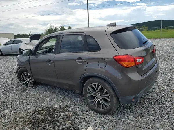 JA4AP3AU4HZ006839 2017 MITSUBISHI OUTLANDER - Image 2