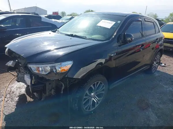 JA4AP3AU4HZ007103 2017 MITSUBISHI OUTLANDER - Image 2
