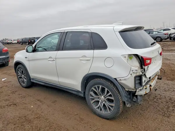 JA4AP3AU4HZ014214 2017 MITSUBISHI OUTLANDER - Image 2