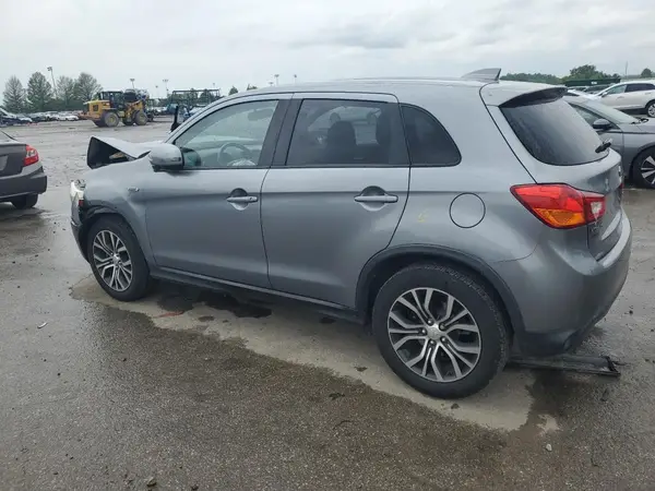 JA4AP3AU4HZ017002 2017 MITSUBISHI OUTLANDER - Image 2