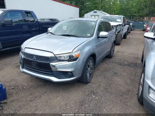 JA4AP3AU4HZ020188 2017 MITSUBISHI OUTLANDER - Image 2